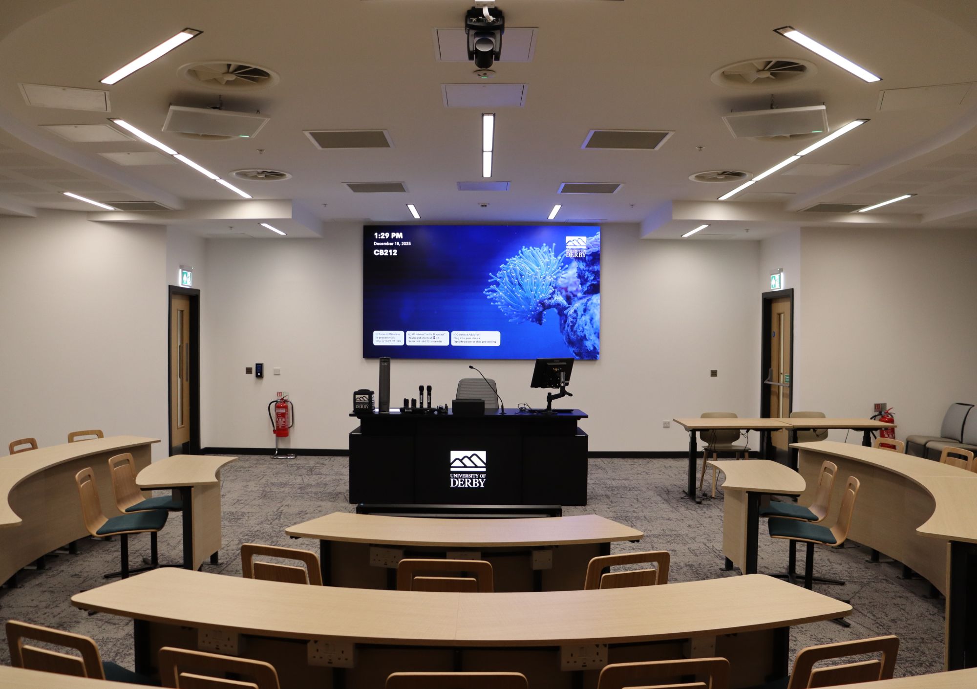 derby business school lecture theatre